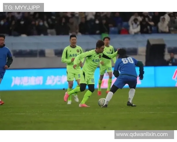 香港足球明星风采展示与精彩瞬间回顾让我们一起感受他们的激情与荣耀